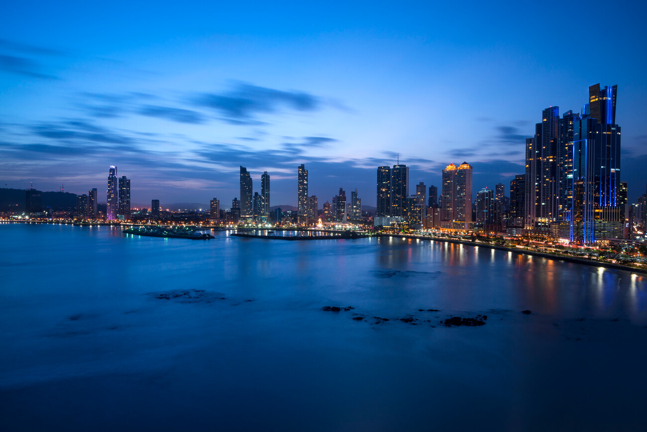 city-skyline-twilight-panama-city-panama-central-america